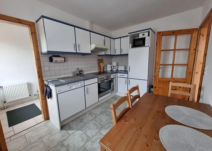 Gemuetliches Mit Garten Und Terrasse By Interhome Hébergement de vacances